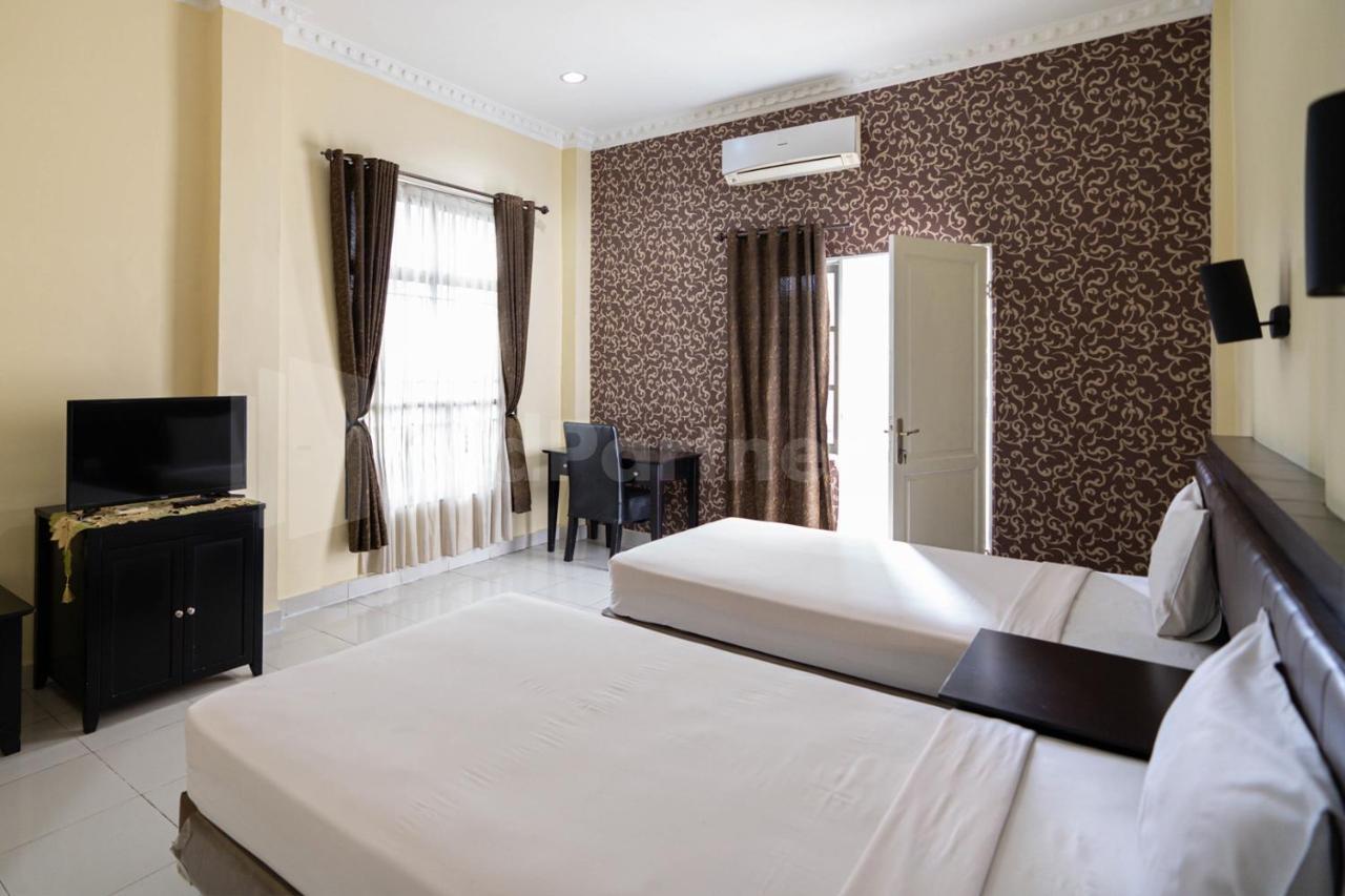 Carolina Transit Otel Medan Dış mekan fotoğraf