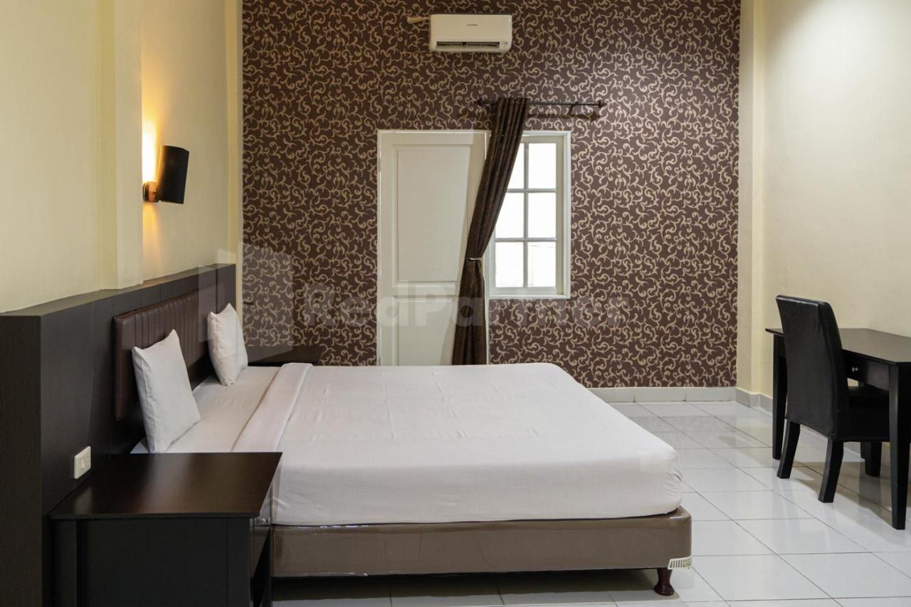 Carolina Transit Otel Medan Dış mekan fotoğraf