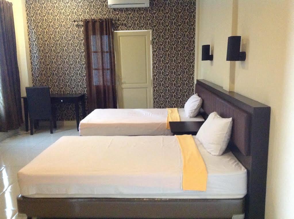 Carolina Transit Otel Medan Dış mekan fotoğraf
